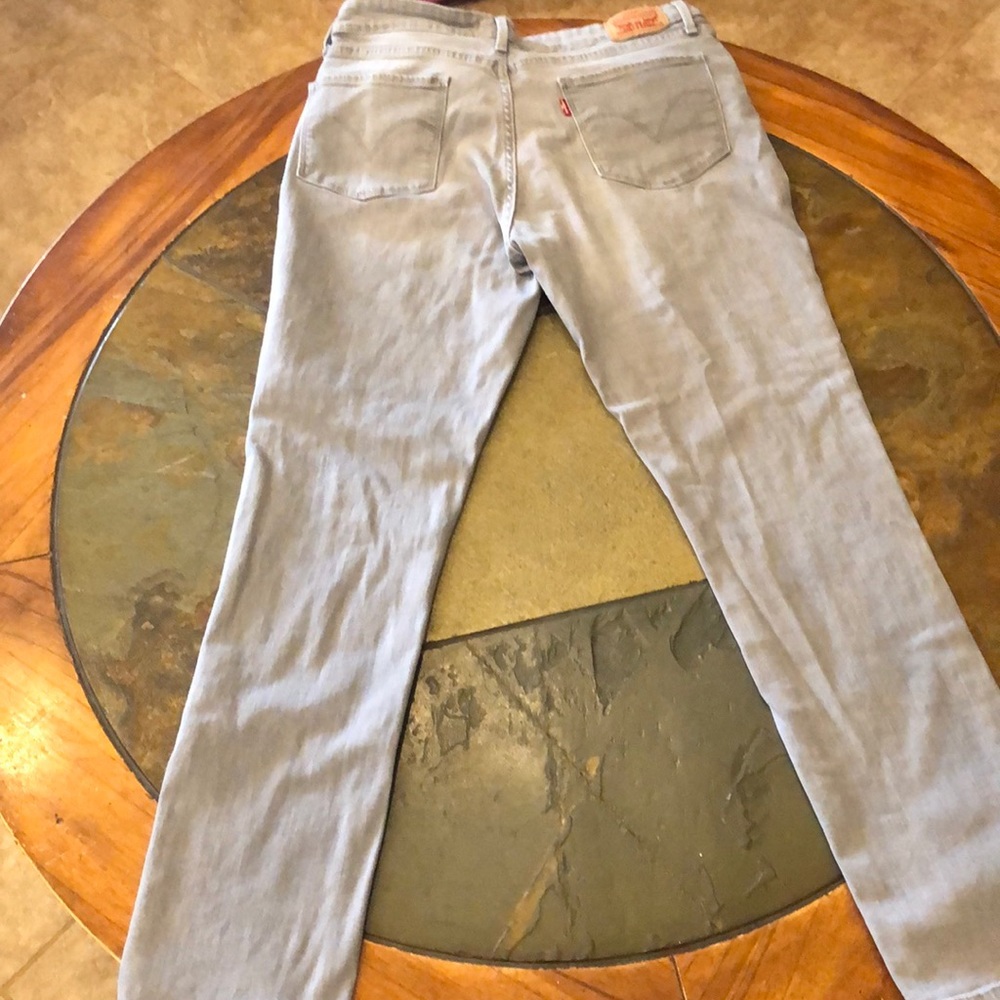 Levi’s - Picture 3 of 3